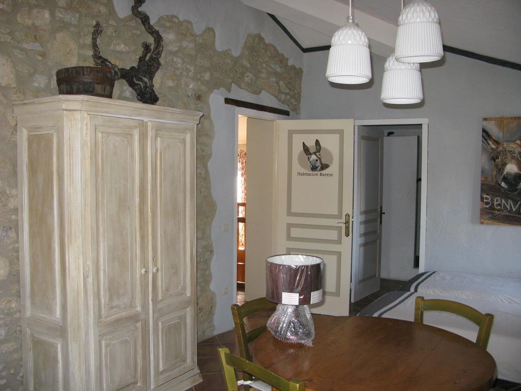 Maspitra B&B Besalú Cameră foto
